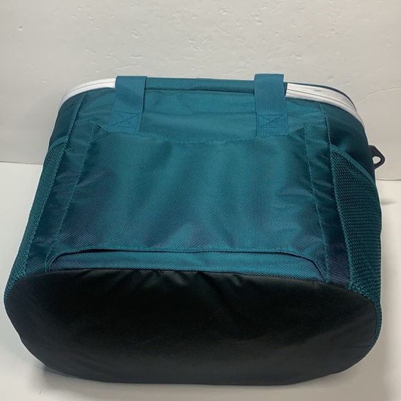 Philadelphia Eagles NFL Tailgate Tote Igloo Cooler Bag 28-Can Capacity New - Picture 7 of 10